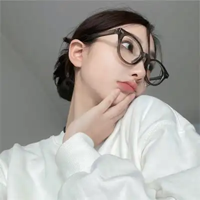 小众清冷女头像高清冷艳真人高级感十足的纯欲女头冷色系