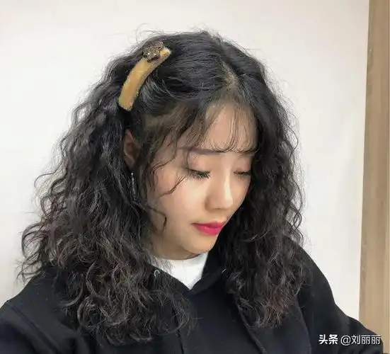 全头烫长发21款很美很女人很洋气