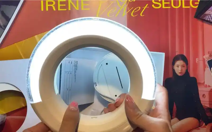 【itzy】itzy应援环开箱!还挺带感的,实物比想象中好看很多哈哈哈哈