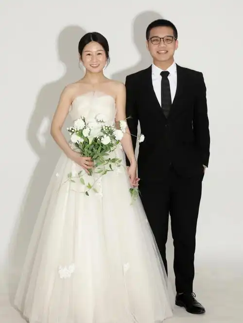 彭于晏老婆们终于轮到我选迎宾照了