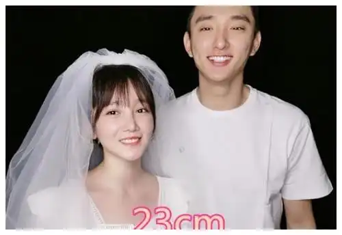 想不到的情侣身高差唐嫣罗晋9cm看关晓彤难怪从不穿高跟鞋
