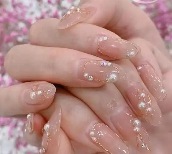 流行的美甲图片图41