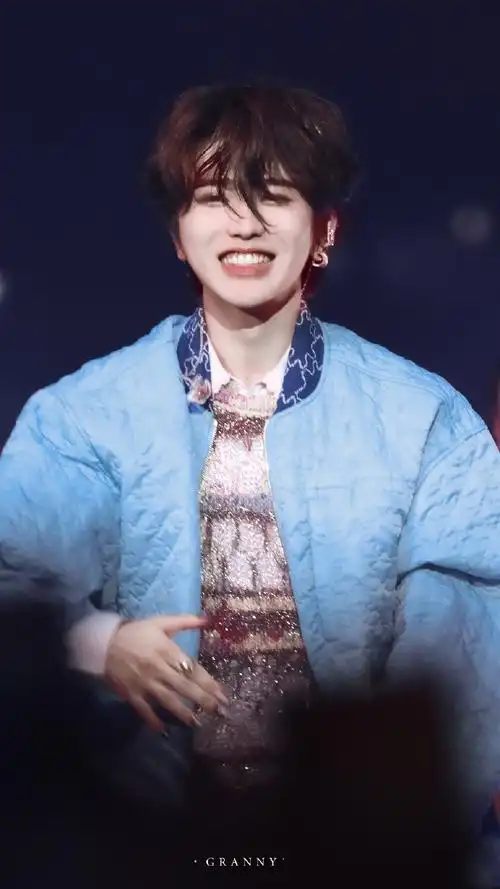 好治愈的笑容啊,感染力爆棚!要永远开心#蔡徐坤#ride or die -蔡徐坤