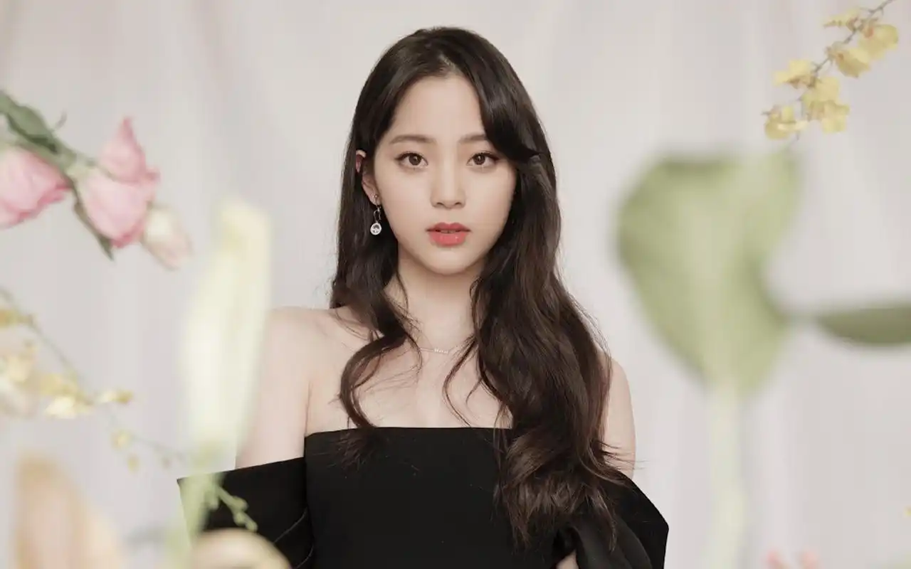 欧阳娜娜性感写真桌面壁纸