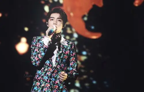 王俊凯 无边界演唱会 - 堆糖,美图壁纸兴趣社区