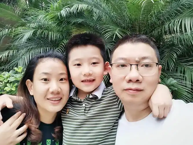 副军长 :成都天立小学一年级7班学生家庭生活照集锦 - vv