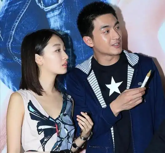 讨好大佬上位,拍一部戏换伙伴,"交际花"周冬雨现形记