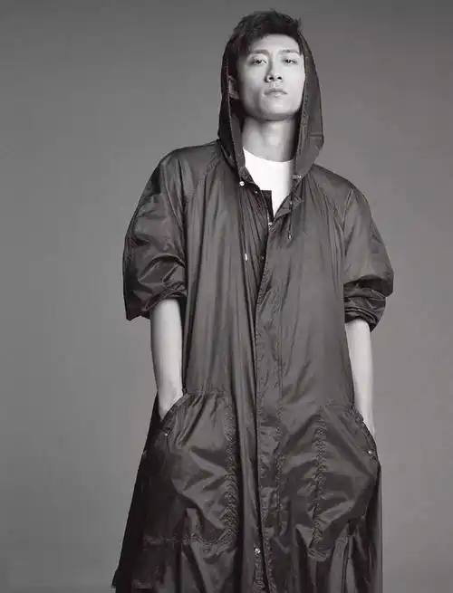 简介:张一山图片:黑白痞帅少年气十足,分享一组张一山图片给大家,图中