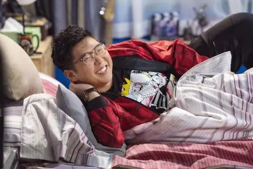 《家有儿女初长成》张一山被赶出家门 王琳女儿变"杀马特"