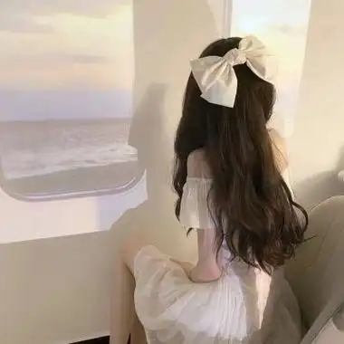 2022好看的女生背影头像真人