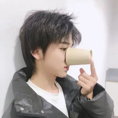 评论投稿宋亚轩头像壁纸