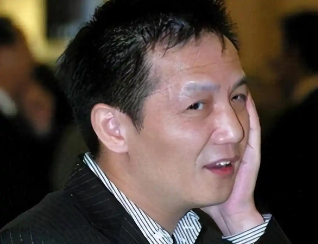 周正毅从穷小子到上海首富,再到阶下囚,"戏剧人生"不值得羡慕 周正毅