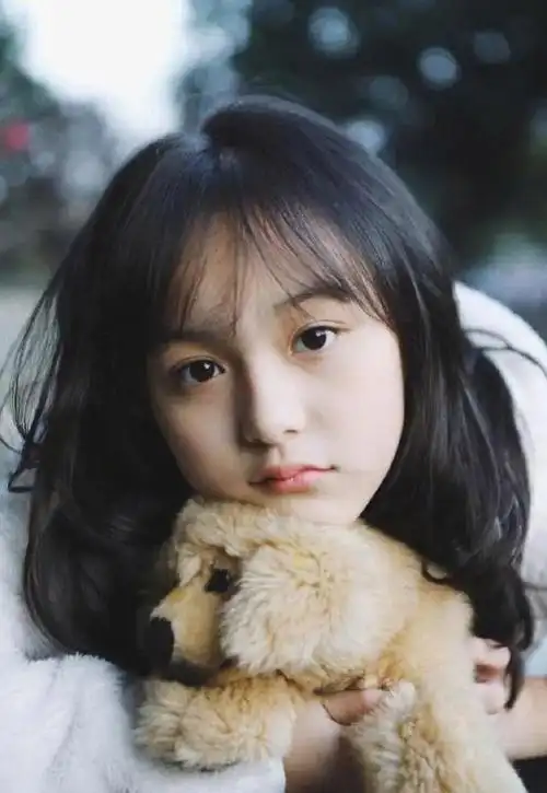 《知否》里甜美可爱的小明兰刘楚恬长大了,你还认得出来吗?