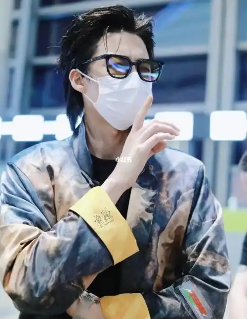 摩登兄弟刘宇宁壁纸头像(六)07