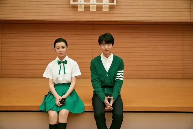 微电影花絮曝光 张子枫 王俊凯片场欢乐多