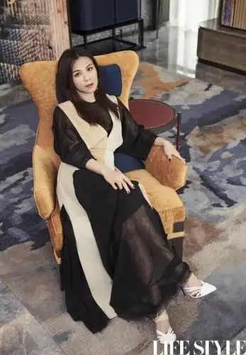 封面故事 | 蔡健雅:高跟鞋的奇妙,在于能瞬间把我带到更高的地方