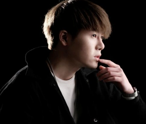 超越《童话镇》,虎牙阿布最新单曲,唱到心里去了!