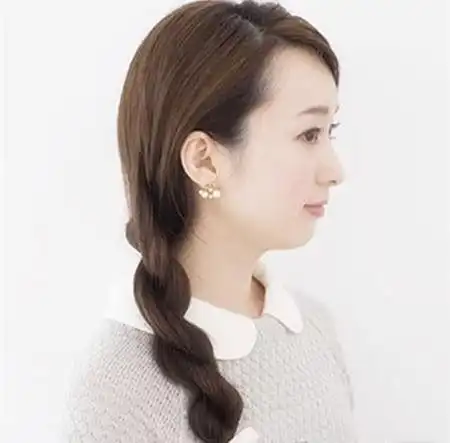 今季必不可少的可爱侧编发