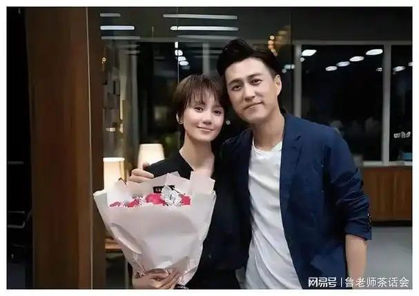 靳东:荧幕下的好男人,爱情里的宠妻狂魔