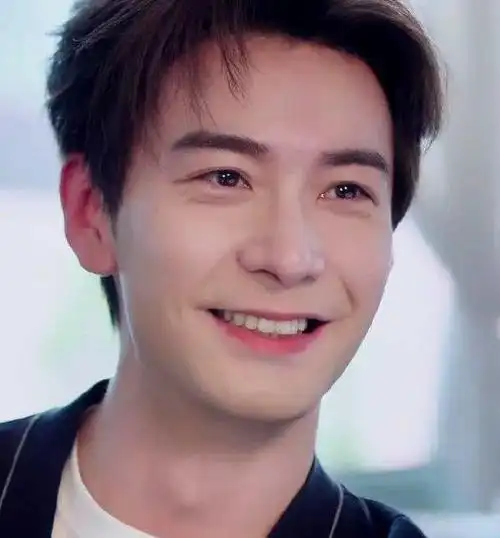 陈星旭被指牙齿深覆合严重