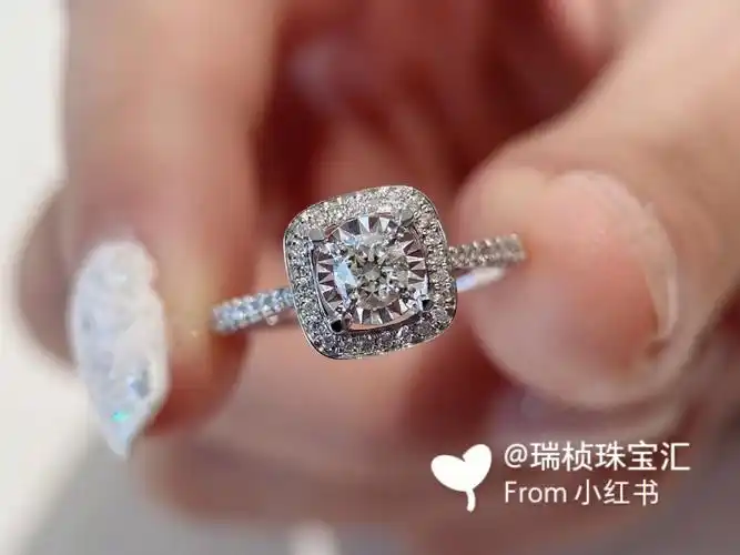 20分一克拉75这枚结婚钻戒炒鸡显大