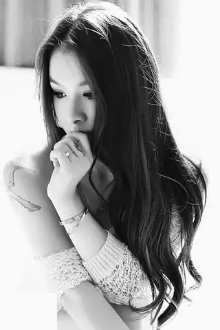 时尚个性黑白美女气质性感写真美女图片(一)