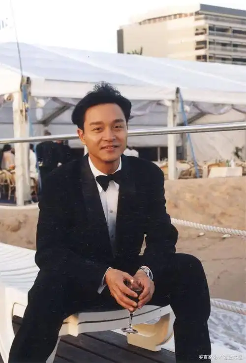 风华绝代:张国荣的传奇一生