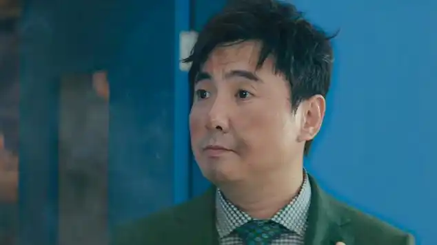 被屁崩了是什么感受,让沈腾来告诉你,放屁爆笑场面|影视盘点|军训