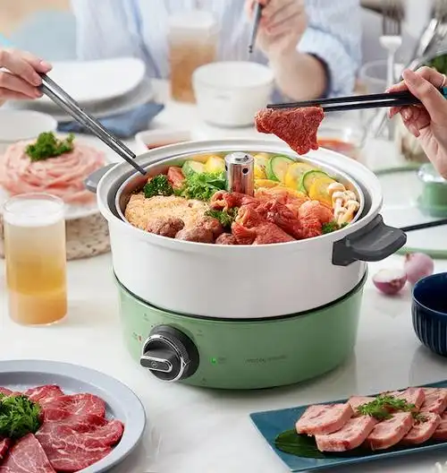 摩飞多功能升降料理锅新品亮相,尽展花式料理"烹饪秀"