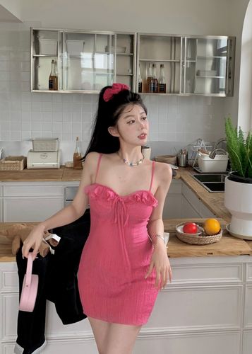 实拍实价 莓莓沙冰/夏季玫粉色吊带连衣裙女短款包臀裙 - 17网