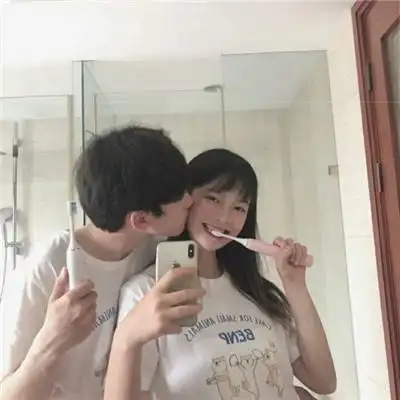 超甜蜜的情侣头像一对两张真人 你是我生命中的男主角