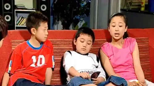 《家有儿女》精彩片段,刘星生日,胡一统还专门献唱歌曲