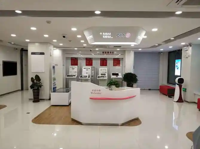 明亮的等候大厅,崭新的服务台,这是我们未来战斗的岗位.