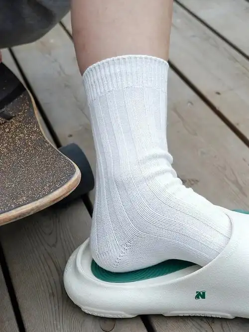 左滑脱袜子bushi