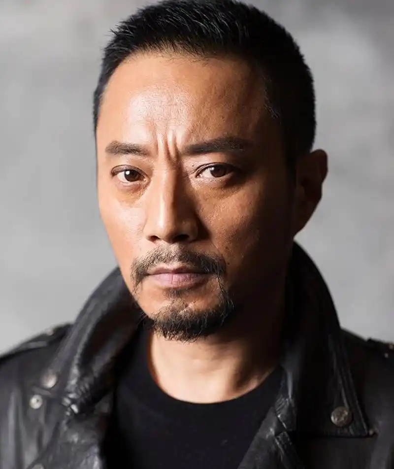 (硬汉)张涵予个人资料 张涵予是一位备受推崇的中国内地男演员,也是一