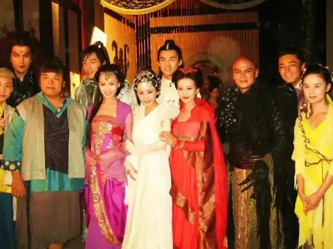 我相信大家对《忘记时间》这首歌曲并不陌生,它是电视剧《仙剑奇侠传