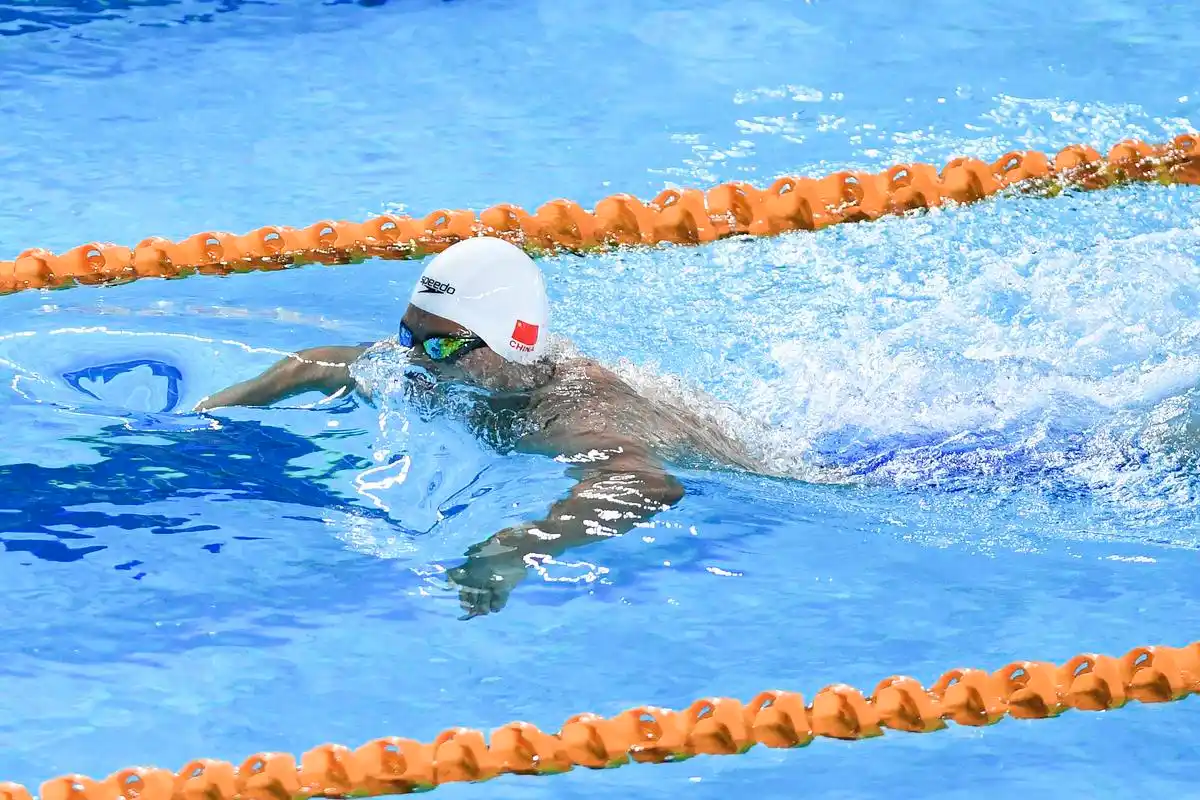 游泳——体校乙组男子100米蛙泳决赛赛况