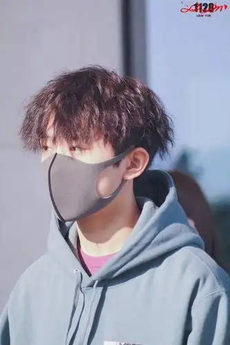 麦穗烫玉米烫可以让亚洲人较平的五官显得立体起来烟花烫清纯与妩媚