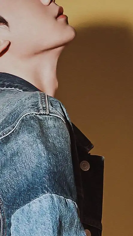 刚哥喉结杀小合集～轻熟荷尔蒙扑面而来,真的好绝!@tfboys-王源