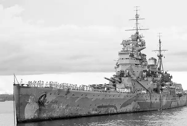 英国海军,很多年前的事了!过去的荣耀只能放在记忆里,现实点吧