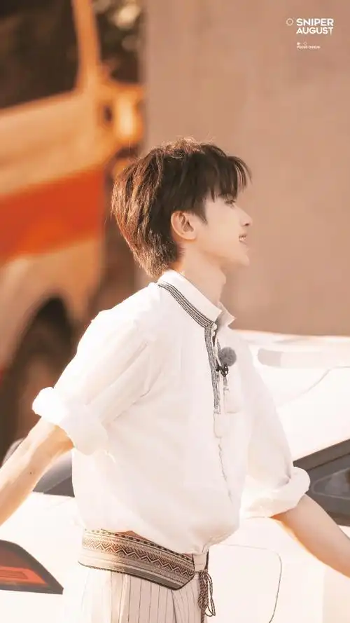 奔跑吧蔡徐坤##奔跑吧吐鲁番的葡萄熟了