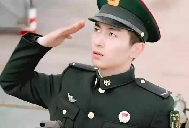 陈晓军装照|打卡_网易订阅