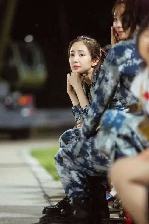 《真正男子汉》第二季,看节目就知道自己猜得对不对@杨幂@佟丽娅@孙杨