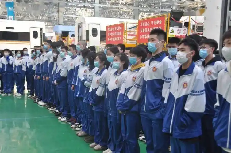 校服头条长春23所高中校服欣赏