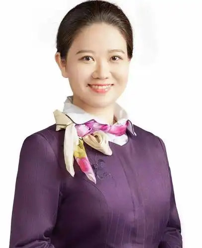 给她的生活带来了诸多不便,她信中的小刘就是青岛银行一位大堂经理,她