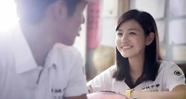 "双面玉女"陈妍希上位史,和她爱过的男人