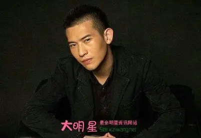 大明星网 大陆明星 > 详细内容内地80后男演员张殿伦,凭借帅气的外形