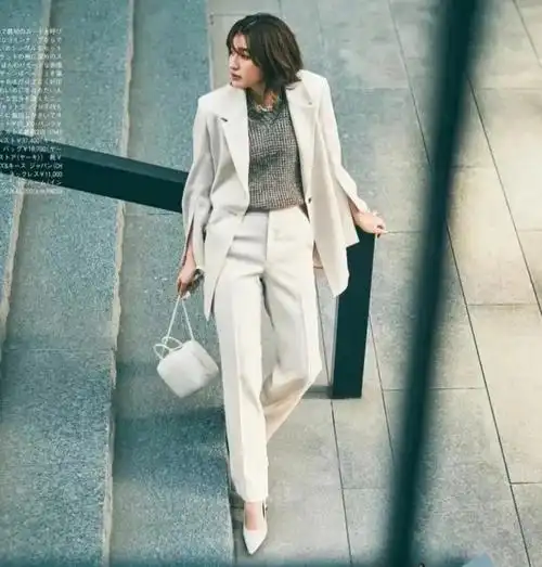 白色西装套装穿搭分享