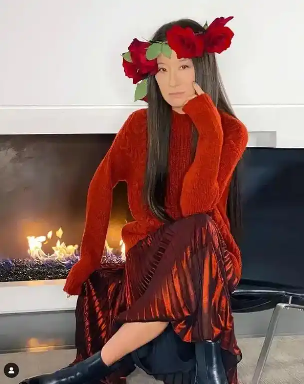 著名婚纱摄影师王薇薇庆祝73岁生日