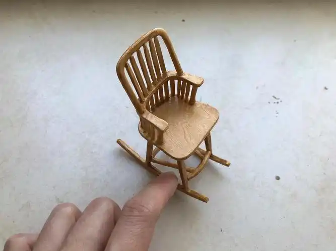 diy做了一个微缩迷你复古摇椅